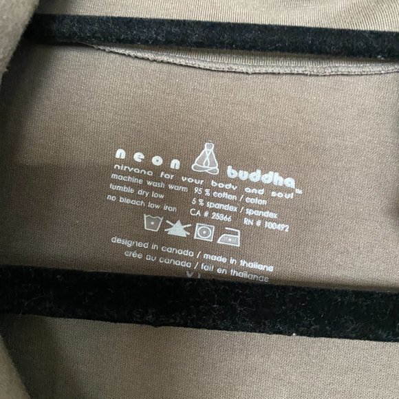 Buddha long sleeve tunic - Picture 2 of 5